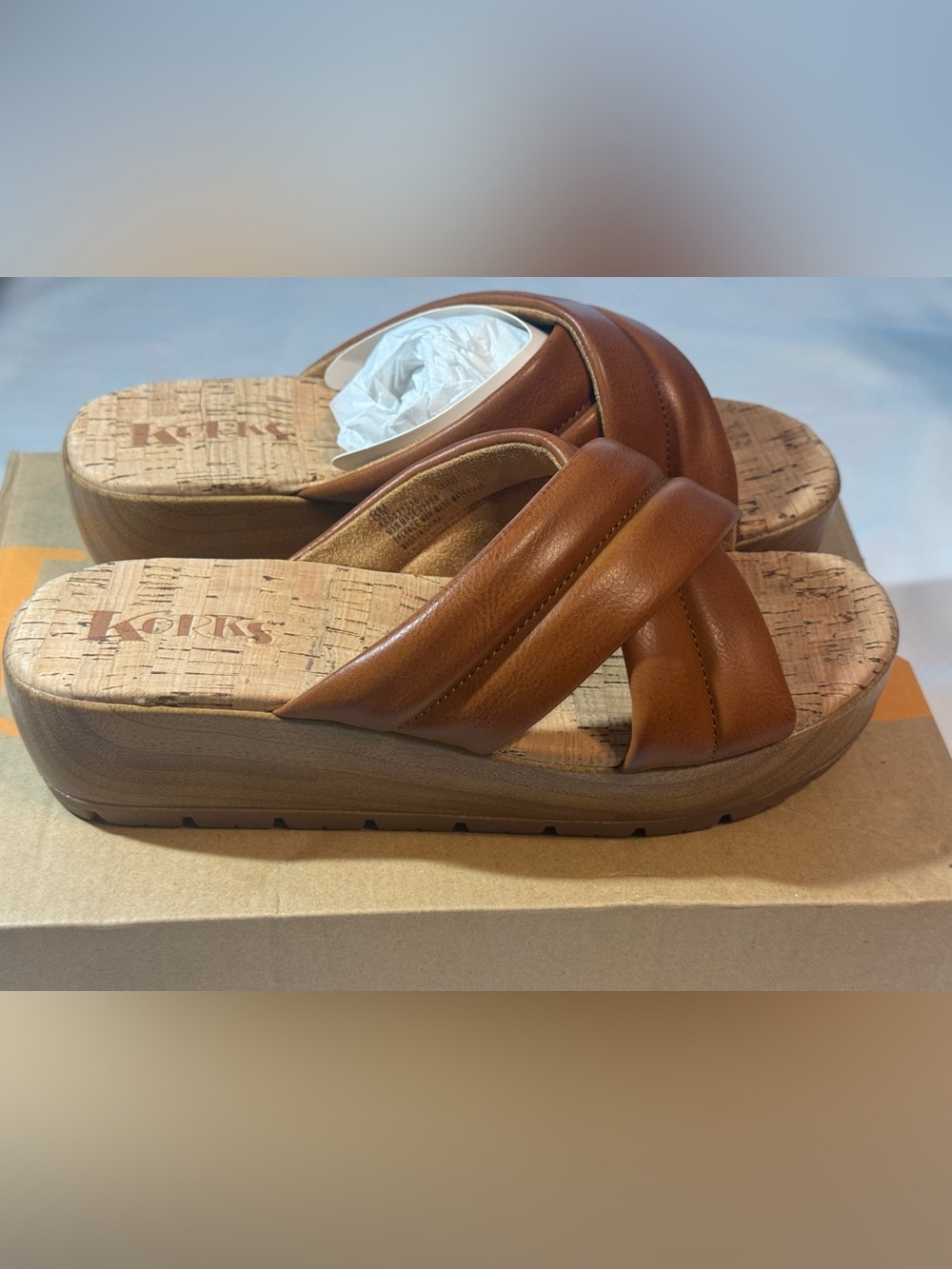 New Korks Faith Platform Wedge Sandals. Tan. Size 8M